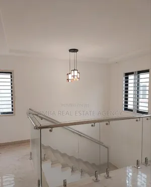 5bdrm House in Tiyumba Real Estate, The Mall for rent