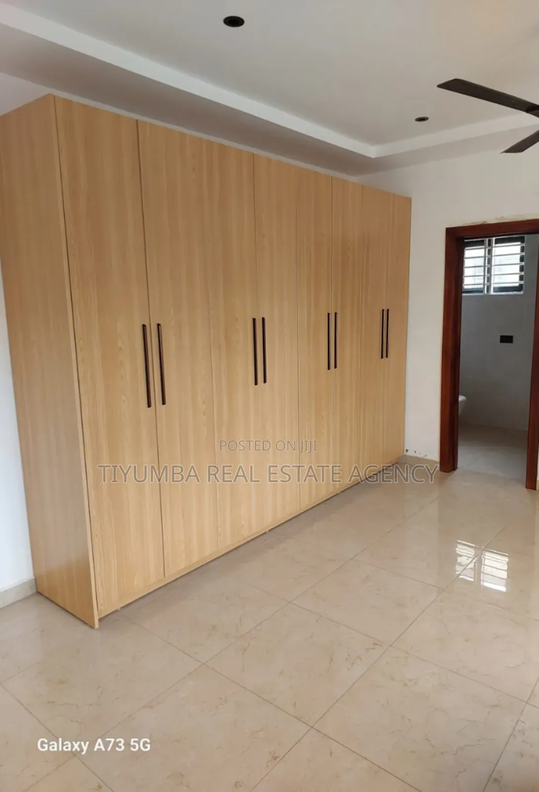 5bdrm House in Tiyumba Real Estate, The Mall for rent