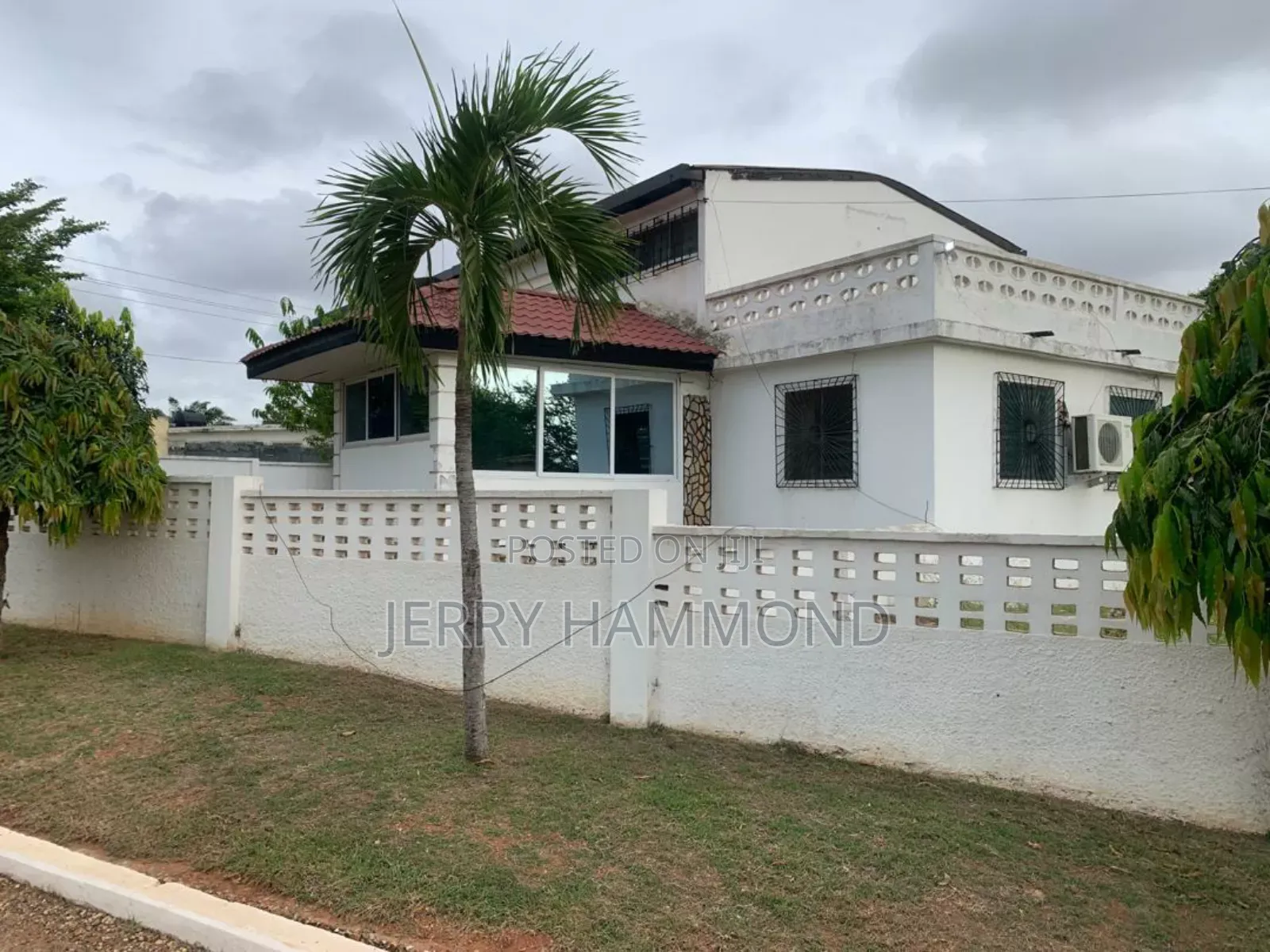 5bdrm House in Teshie  Nungua  for sale