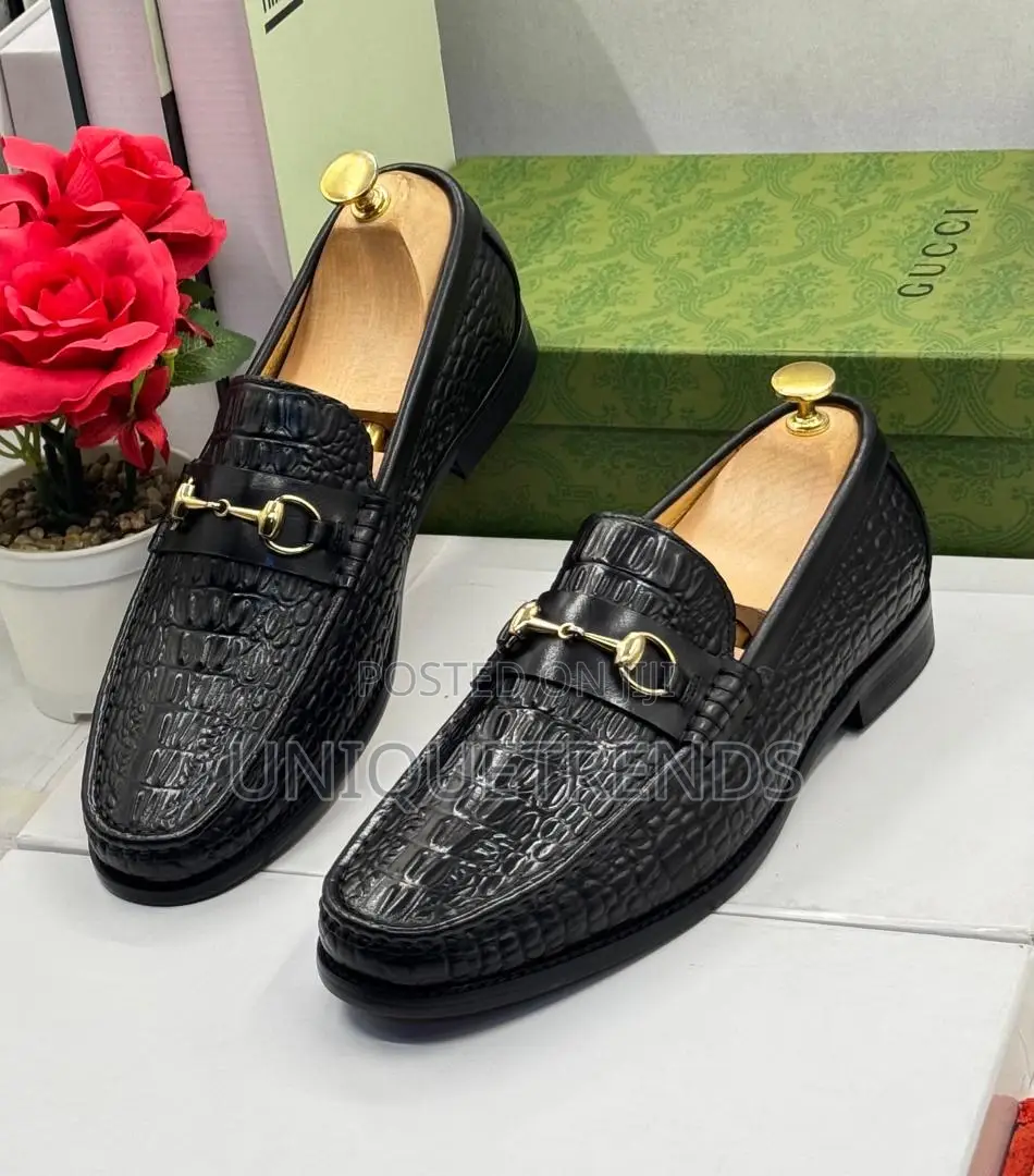Gucci Crocodile Pattern Leather Loafers ( Black Coffee)
