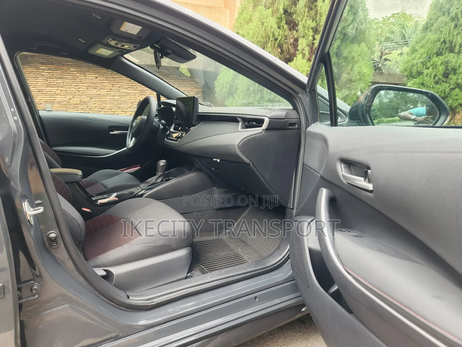 Toyota Corolla SE 2024 Gray