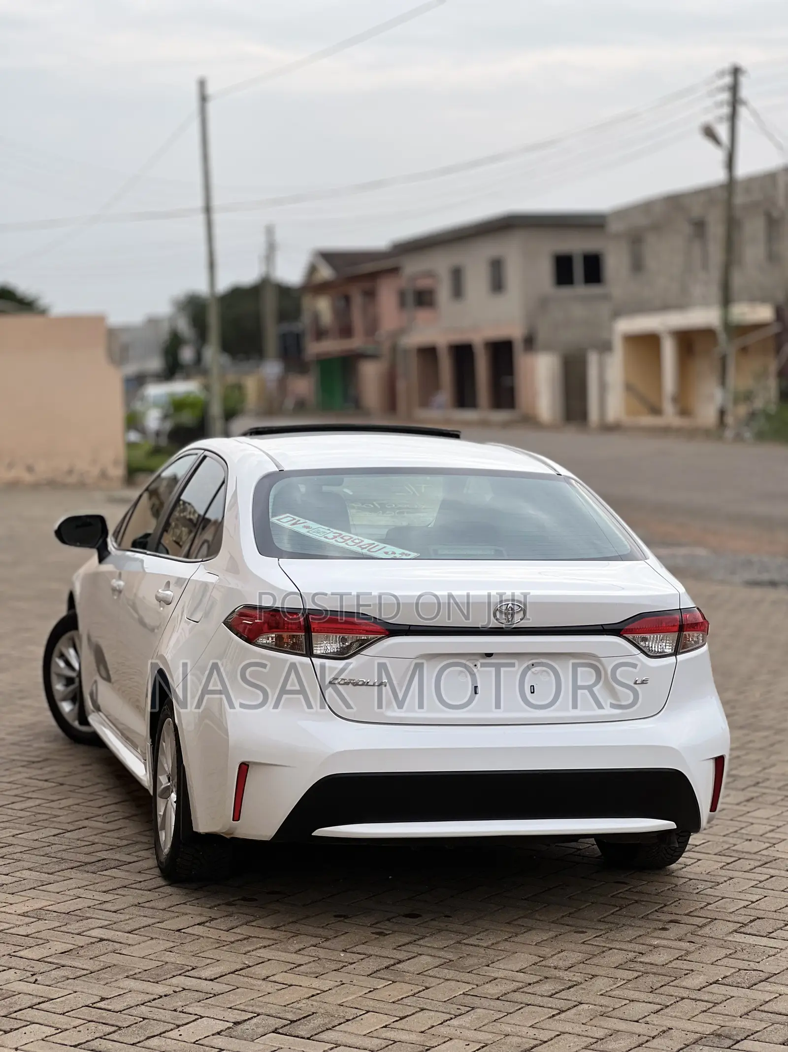 Toyota Corolla LE 2020 White