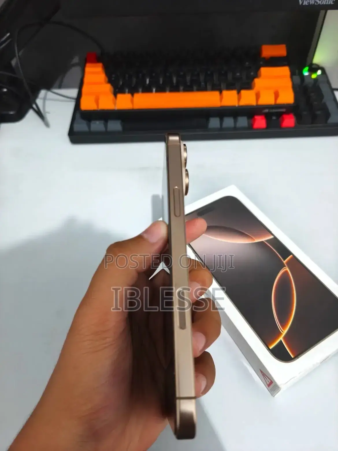 Apple iPhone 16 Pro Max 512 GB Gold
