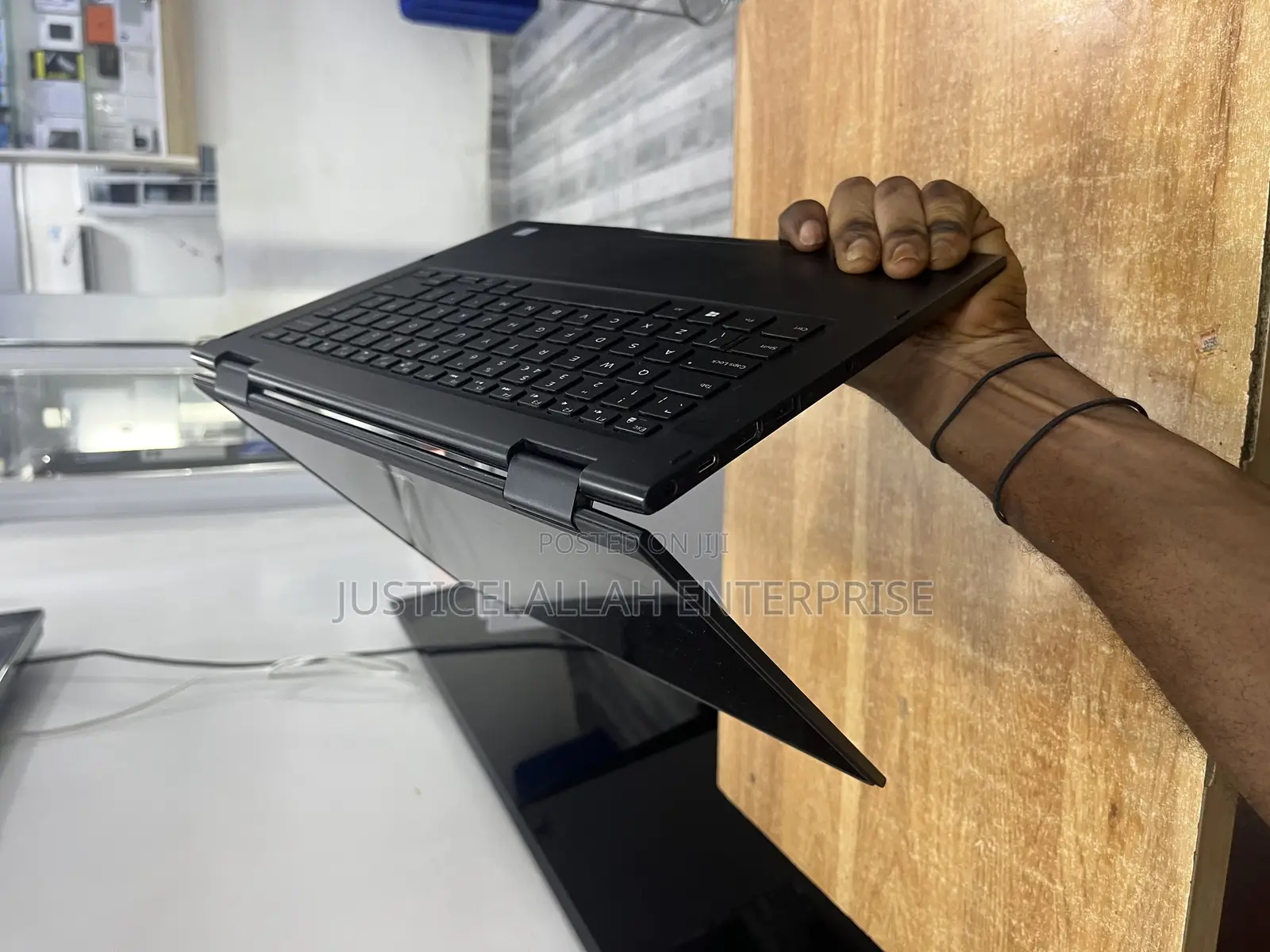 Laptop Dell Latitude 3390 8GB Intel Core I5 SSD 256GB