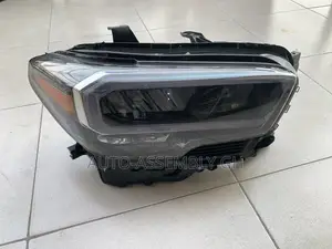 Toyota Tacoma 2016-21 Headlight Pair With Led