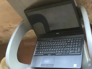 Laptop Dell Latitude 5580 16GB Intel Core i7 SSD 256GB