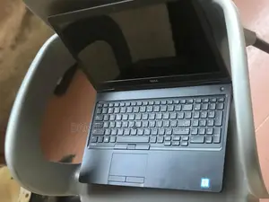 Laptop Dell Latitude 5580 16GB Intel Core i7 SSD 256GB