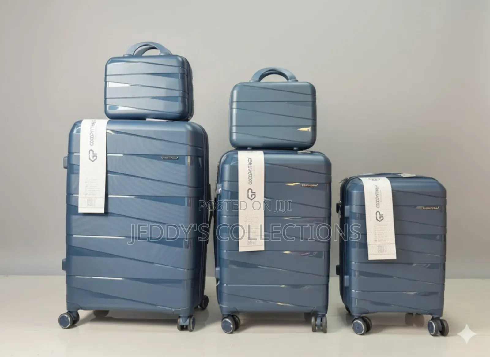 5pcs Trolley Travelling Luggage With 2 Cosmetic Bag and a Double Zips