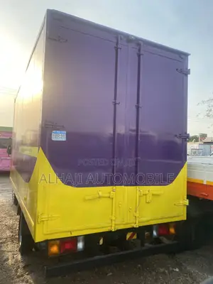 Hyundai Mighty (2) Container