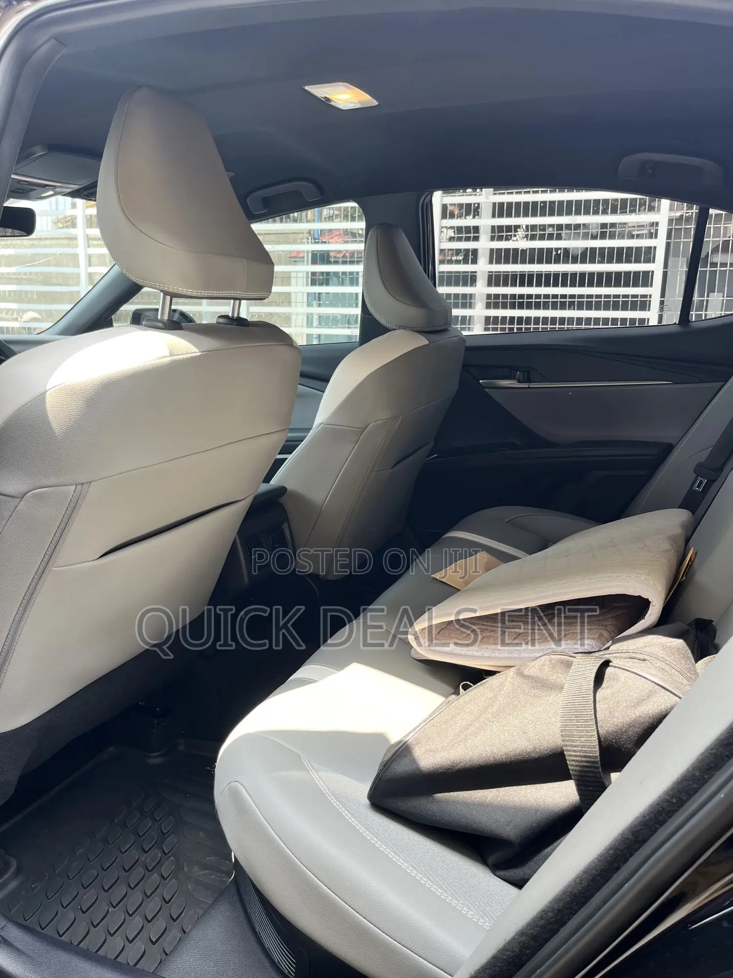 Toyota Camry SE 2024 Black