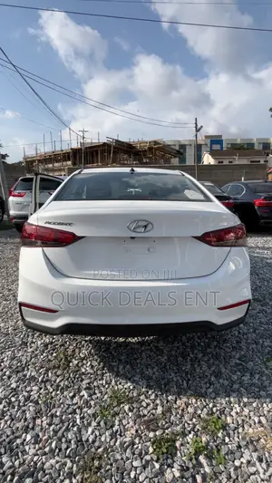 Hyundai Accent SE 2018 White