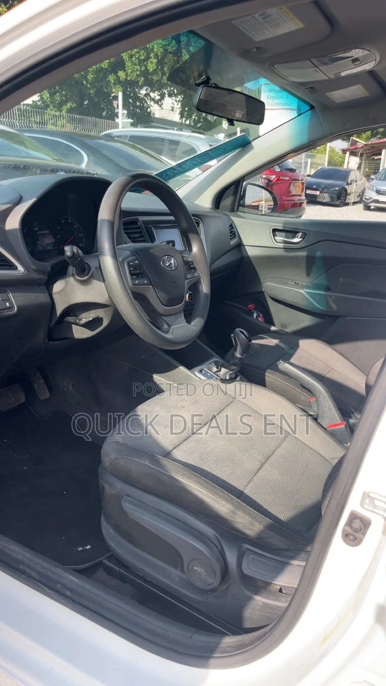 Hyundai Accent SE 2018 White