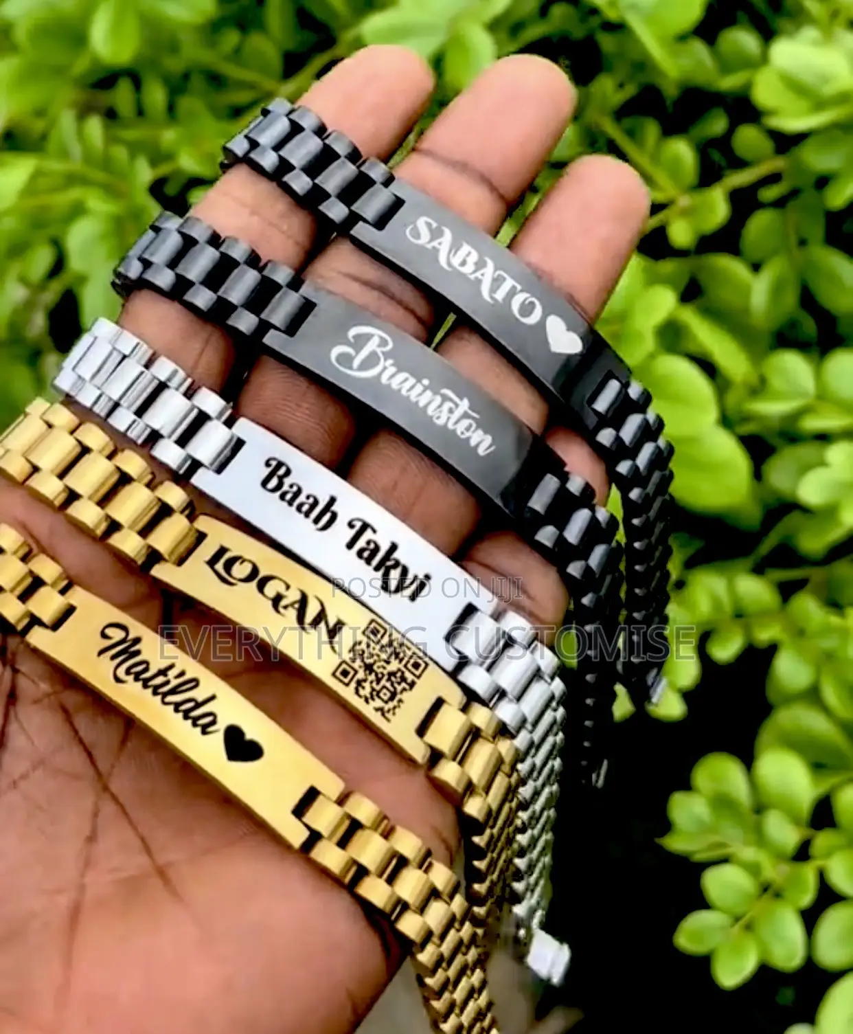 Everything Customised We Deal in All Kinds of Souvenirs and More