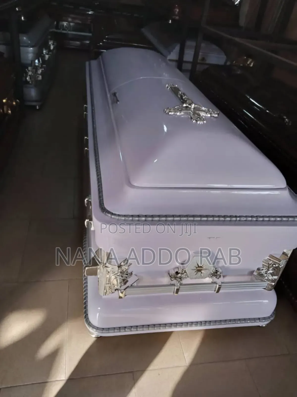 Classic Coffin for Funeral Ceremony