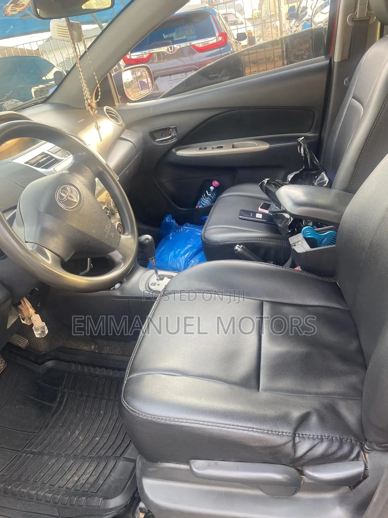 Toyota Yaris 2011 Red