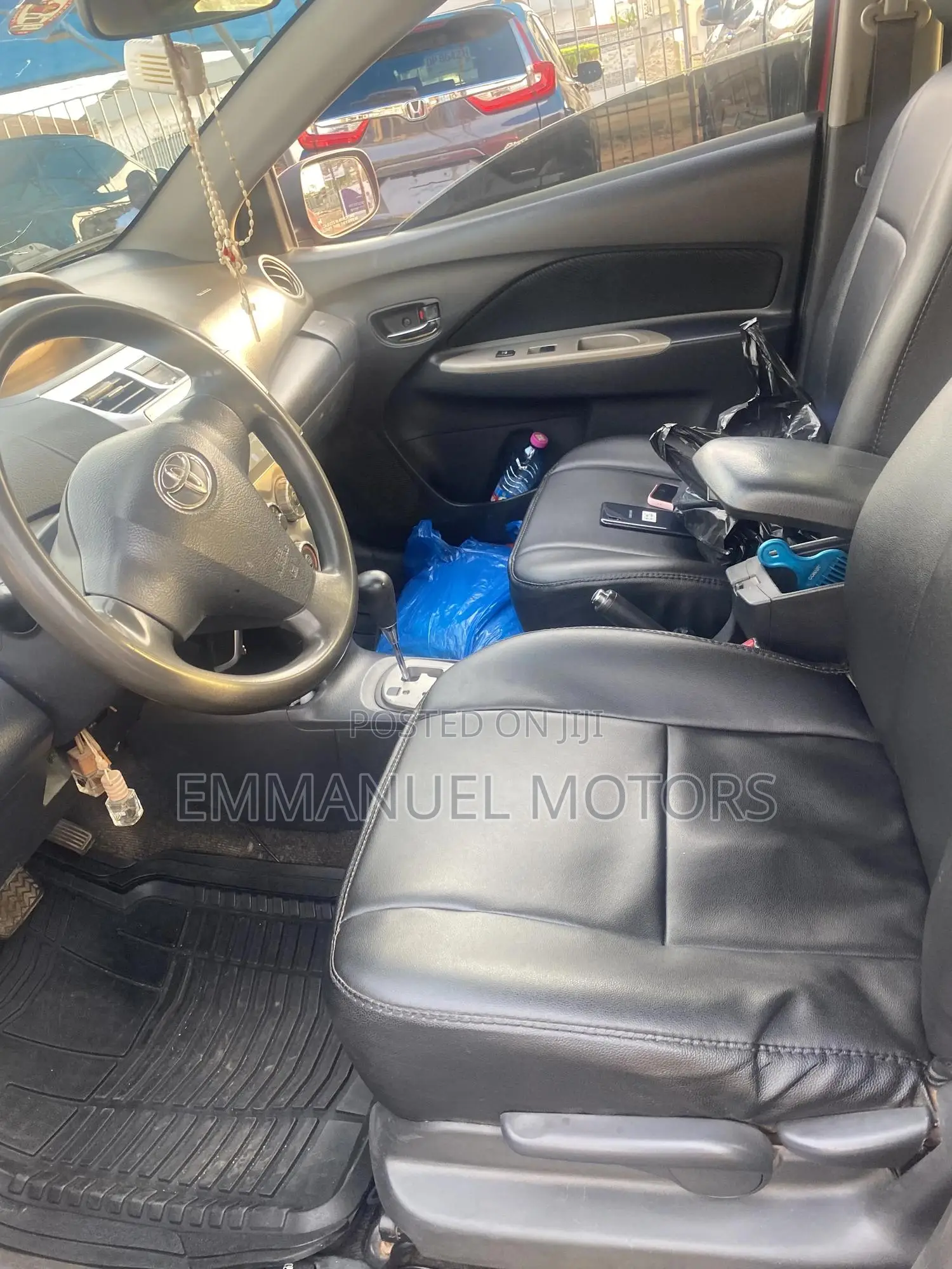 Toyota Yaris 2011 Red