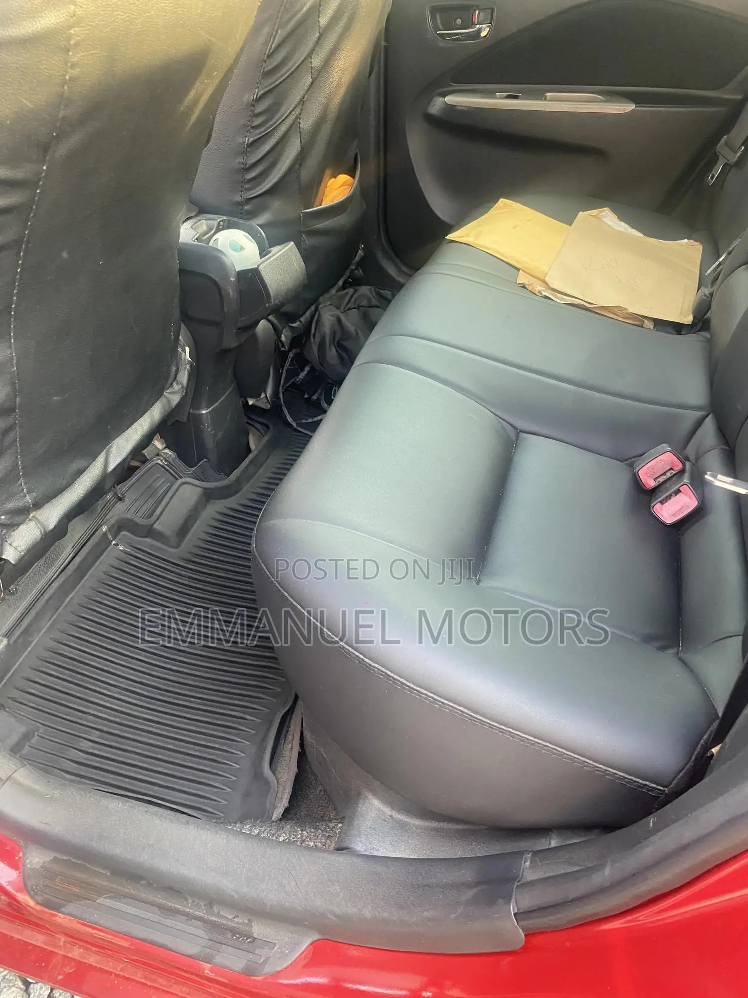 Toyota Yaris 2011 Red