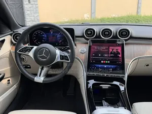 Mercedes-Benz C300 2025 White
