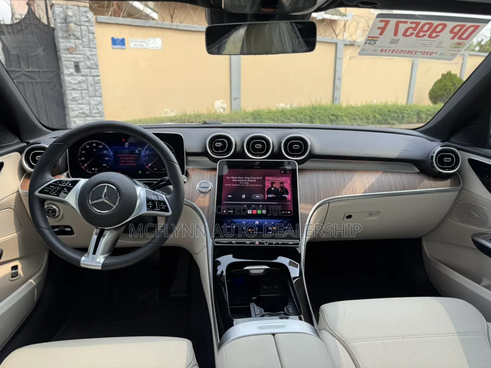 Mercedes-Benz C300 2025 White