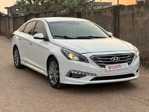 Hyundai Sonata Sport 2.0T Sedan FWD (2.0L 4cyl 6A) 2016 White