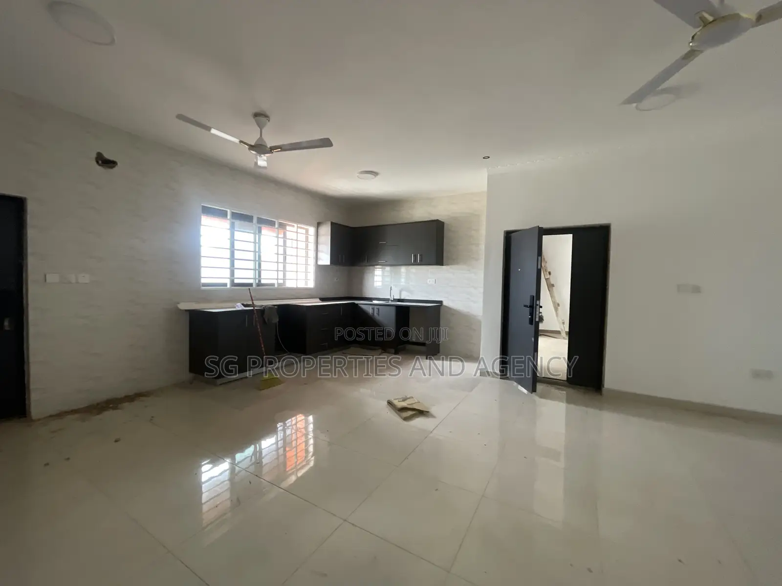 1bdrm Apartment in Lashibi, Sakumono for rent
