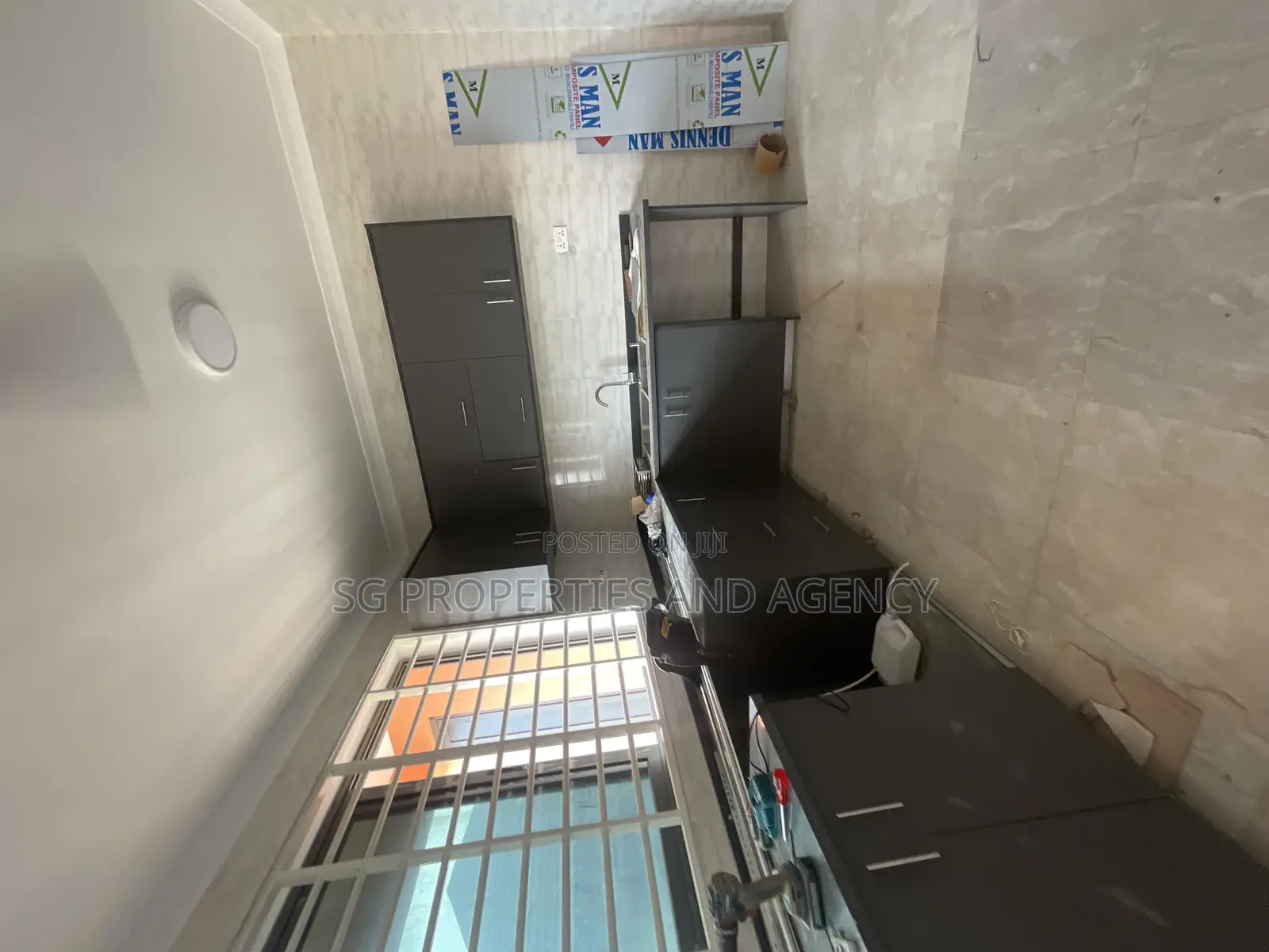 1bdrm Apartment in Lashibi, Sakumono for rent