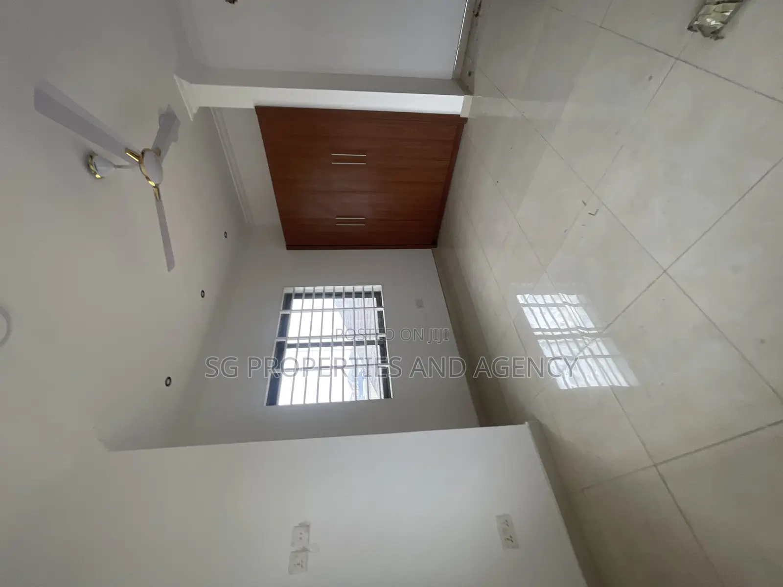 1bdrm Apartment in Lashibi, Sakumono for rent
