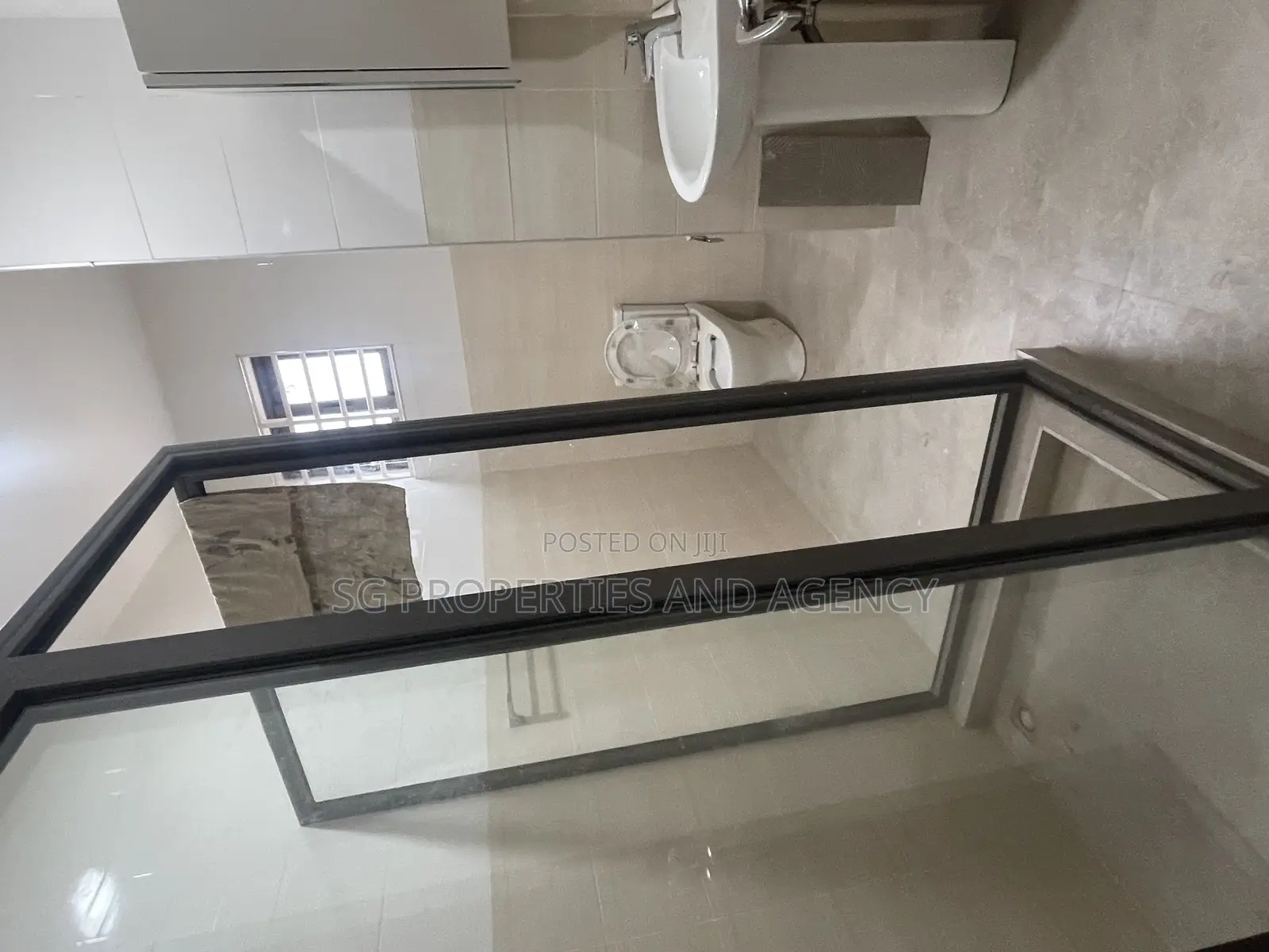 2bdrm Apartment in Lashibi, Sakumono for rent