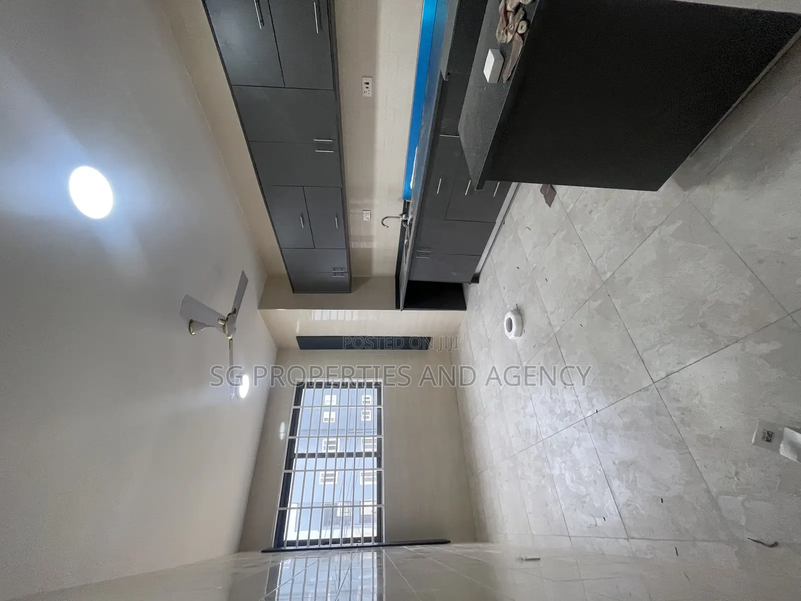 2bdrm Apartment in Lashibi, Sakumono for rent