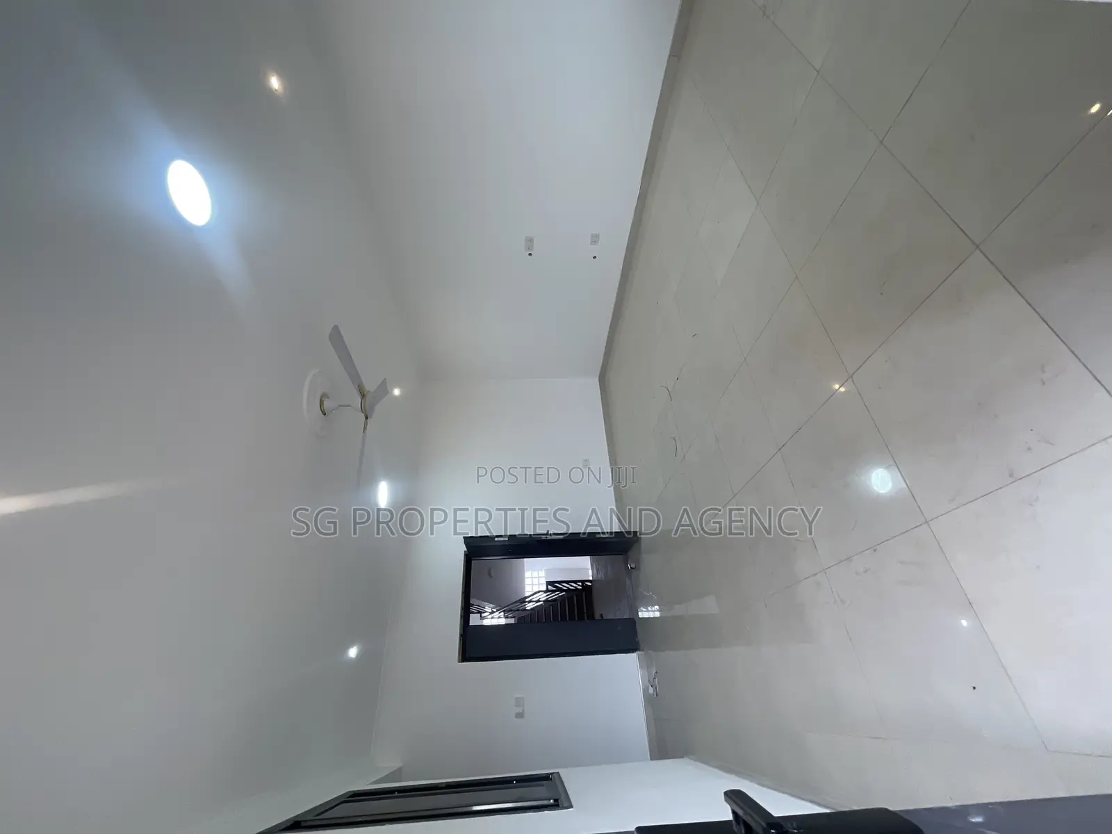 2bdrm Apartment in Lashibi, Sakumono for rent