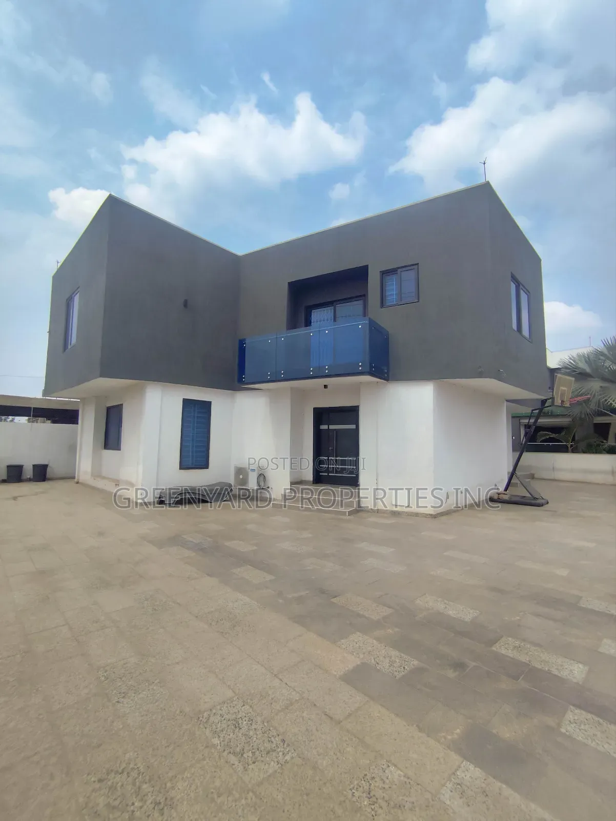 Furnished 3bdrm Townhouse / Terrace in Adjiringano, East Legon for rent
