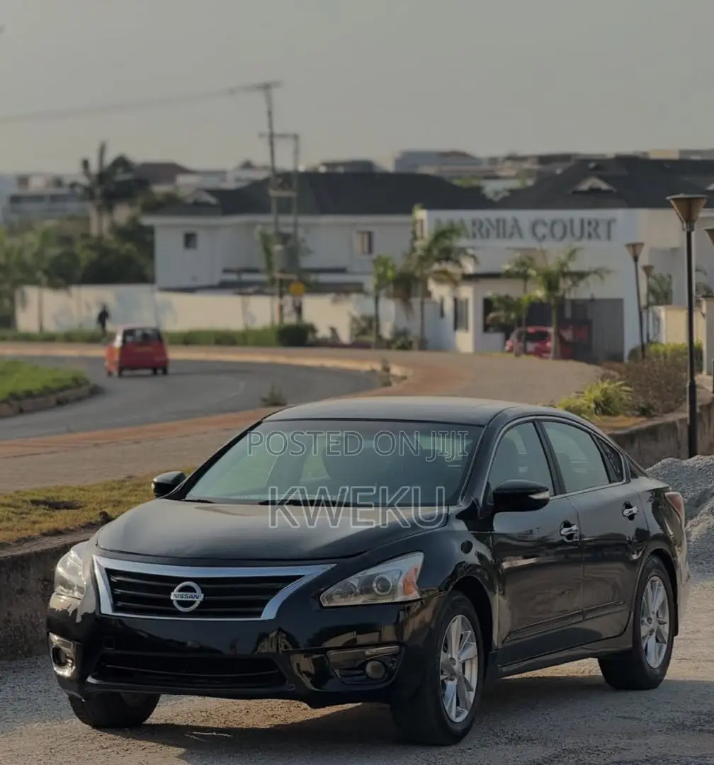 Nissan Altima 2.5 SV 4dr Sedan (2.5L 4cyl CVT) 2014 Black