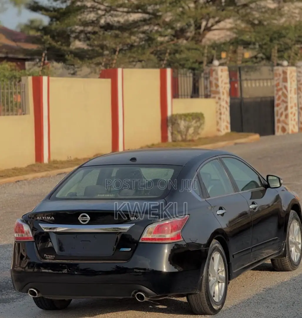 Nissan Altima 2.5 SV 4dr Sedan (2.5L 4cyl CVT) 2014 Black