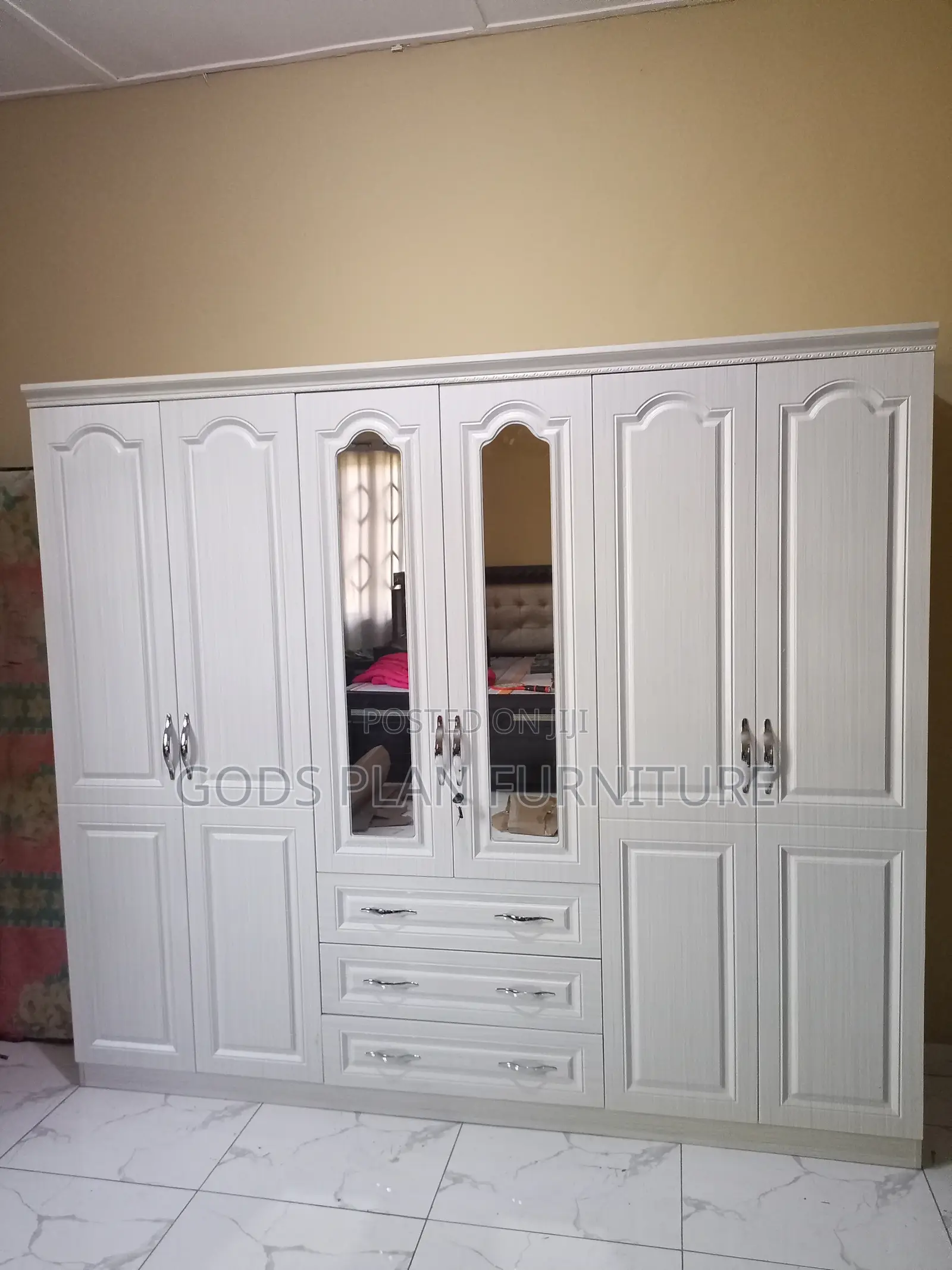 6 Doors Wooden Wardrobe