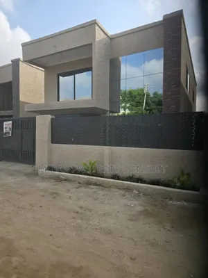4bdrm House in West Trassaco, Ashaley Botwe for sale