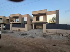 4bdrm House in West Trassaco, Ashaley Botwe for sale