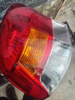 Toyota Vitz Tail Light