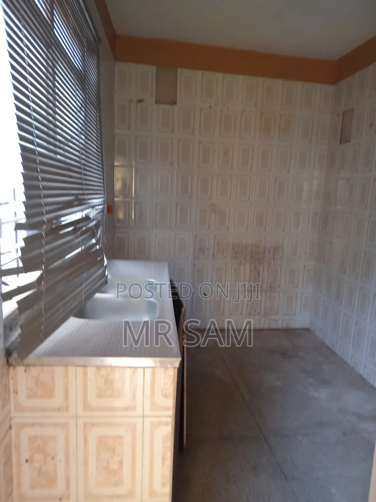 4bdrm House in Sam Properties, Mallam for sale