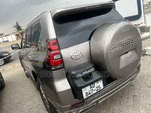Toyota Land Cruiser Prado 2.8 2018 Gray