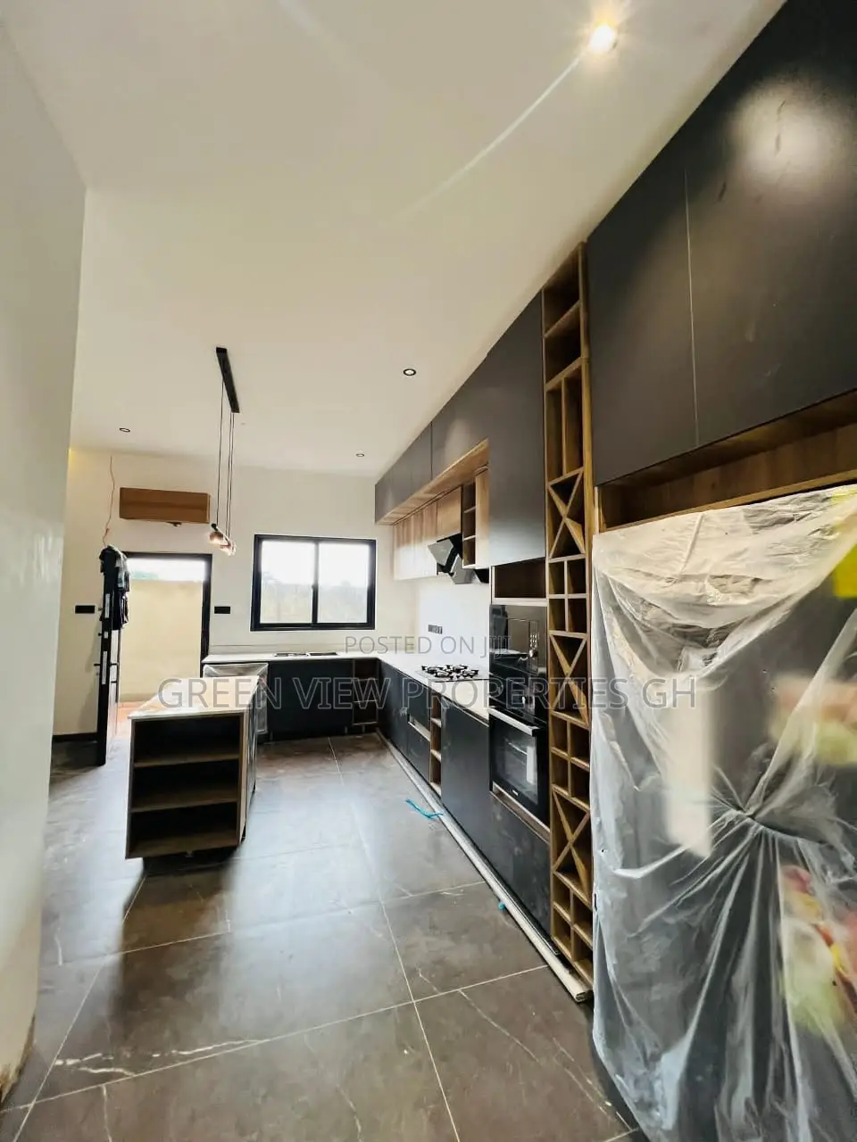 4bdrm Duplex in Ghana Flag for sale