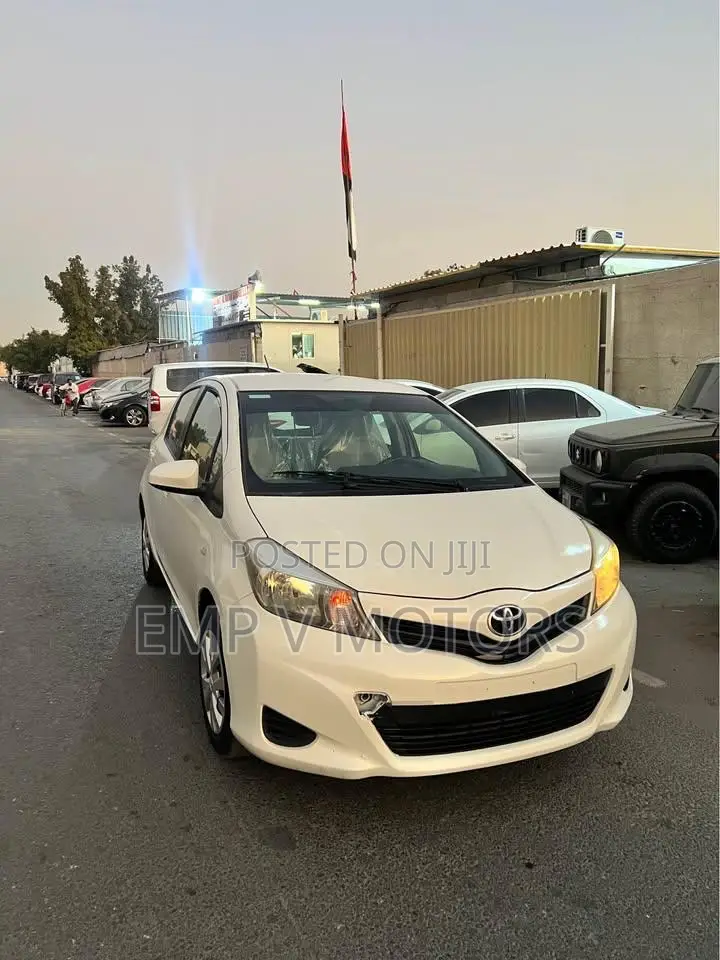 Toyota Yaris 2014 White