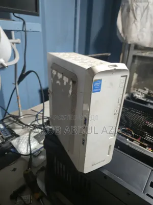 Desktop Computer Asus 4GB Intel Core i3 HDD 500GB