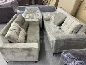 Quality Sofa Set With Cushioned Backrest