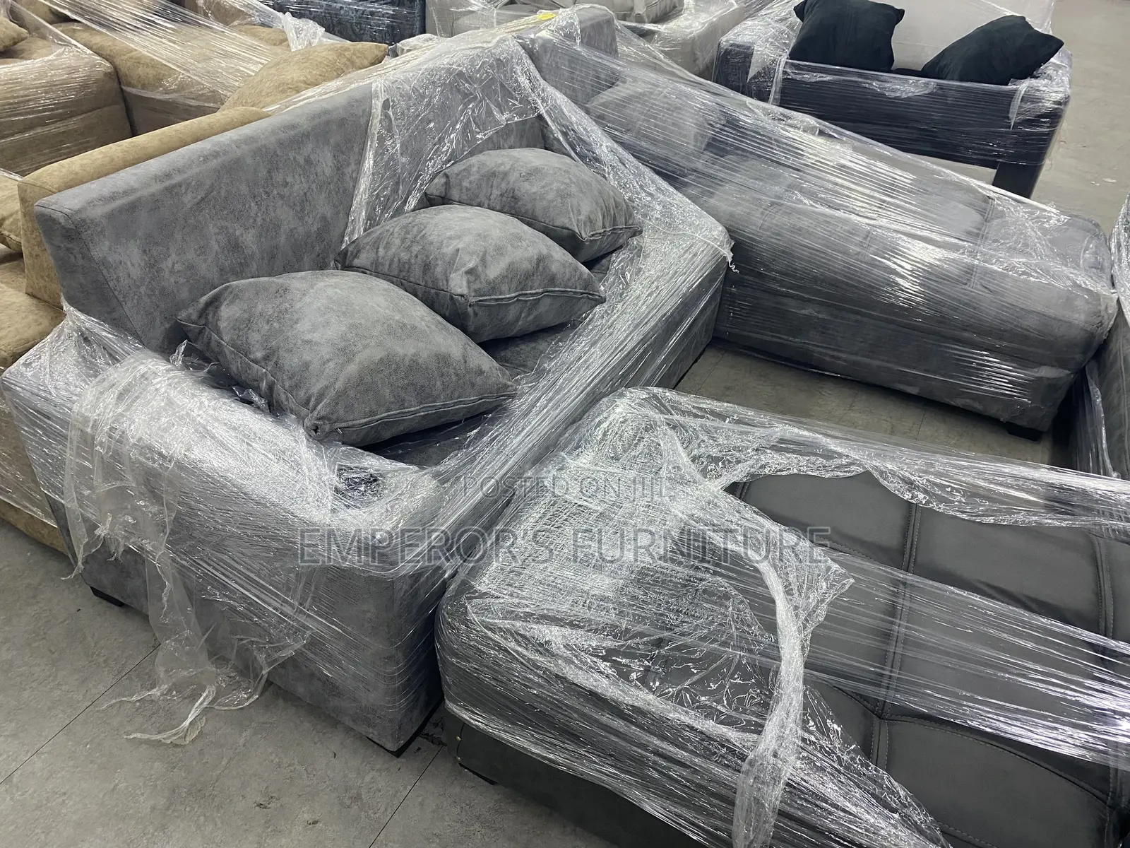 Quality Modern L-Shape Sofa With Cup