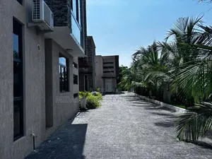 4bdrm Townhouse/Terrace in Labone for sale