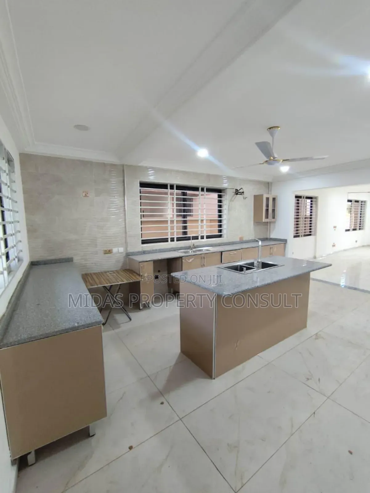 3bdrm House in Ashaley Botwe for sale