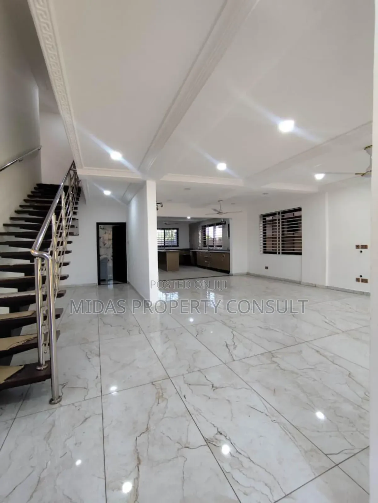 3bdrm House in Ashaley Botwe for sale