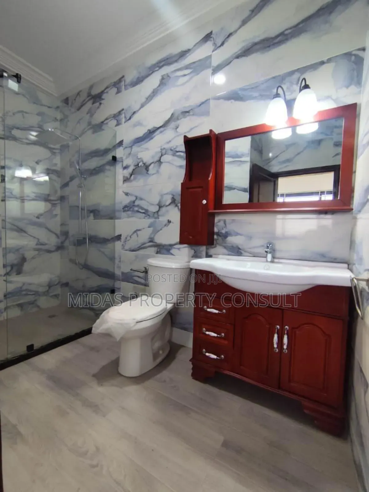 3bdrm House in Ashaley Botwe for sale