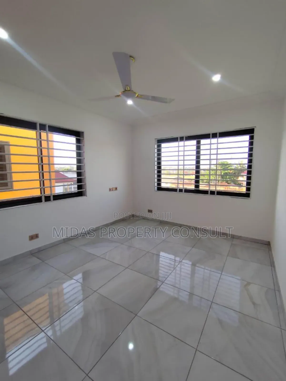 3bdrm House in Ashaley Botwe for sale