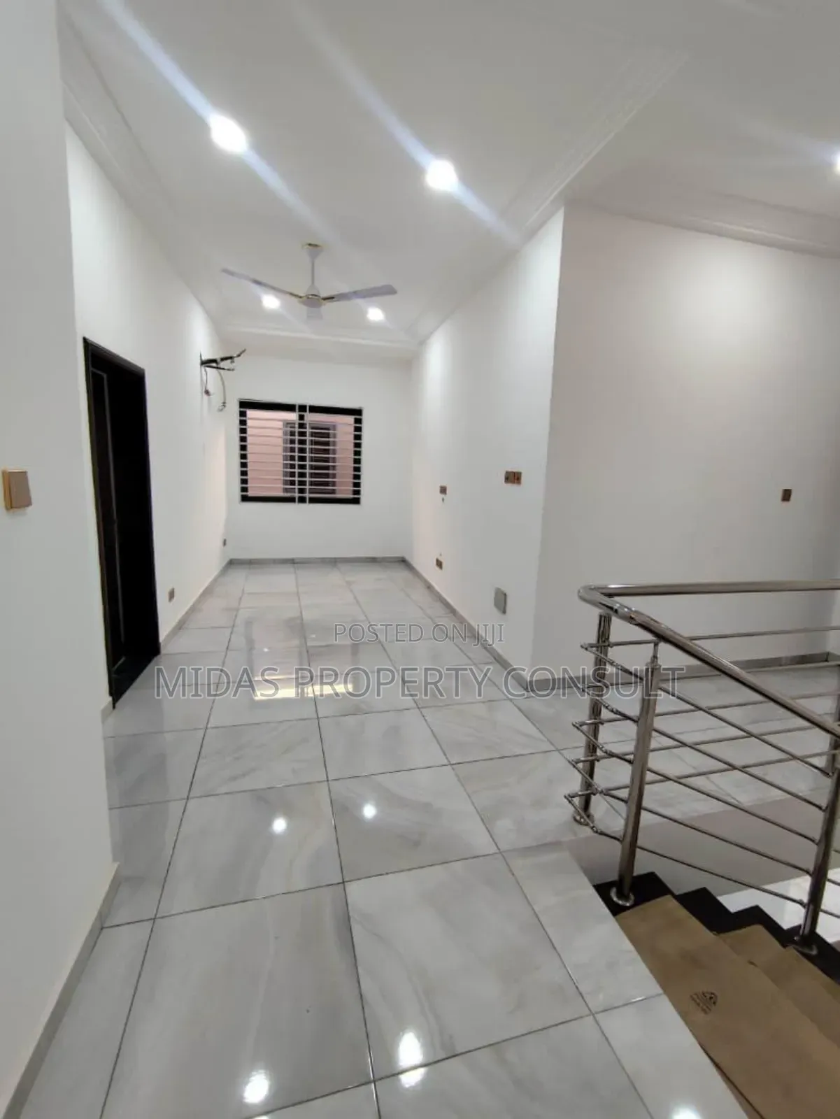 3bdrm House in Ashaley Botwe for sale